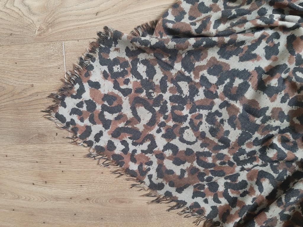 merinowollen sjaal Codello, Kleding | Dames, Mutsen, Sjaals en Handschoenen, Codello, Ophalen of Verzenden, Zo goed als nieuw