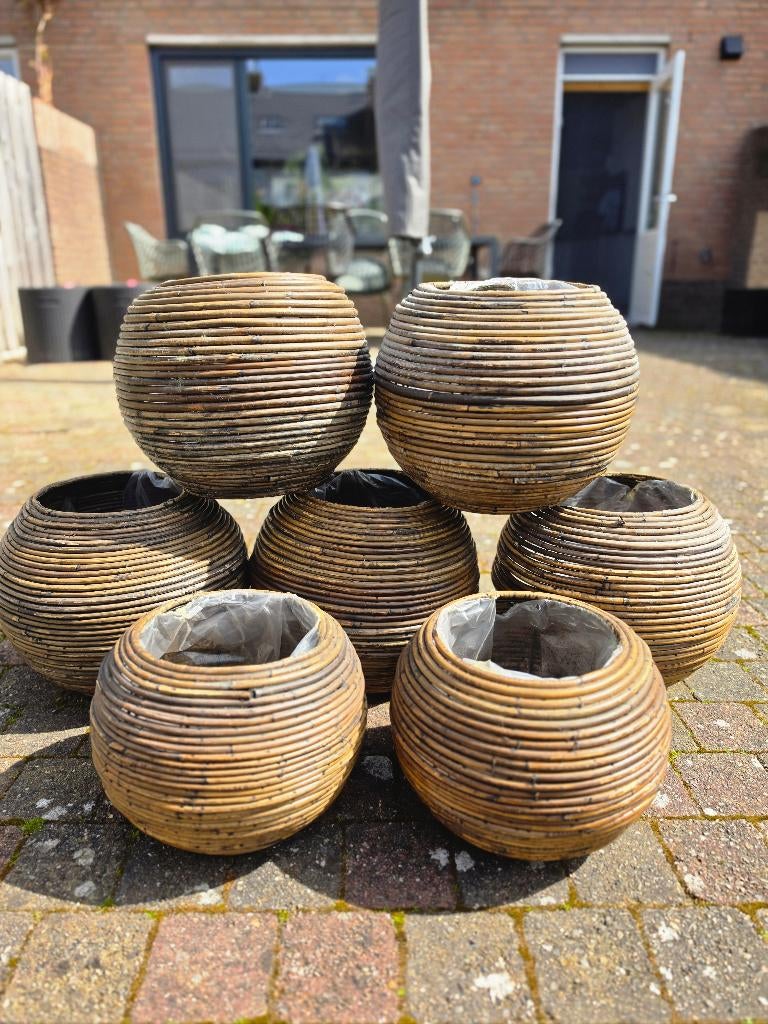 Set van 8 bloempotten (6x groot, 2x klein), Ophalen, Overige materialen, Gebruikt, Rond