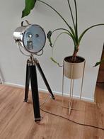 Staande Lamp - Studio Stijl, Huis en Inrichting, Industrieel, Studio, Modern, 100 tot 150 cm, Ophalen of Verzenden, Zo goed als nieuw