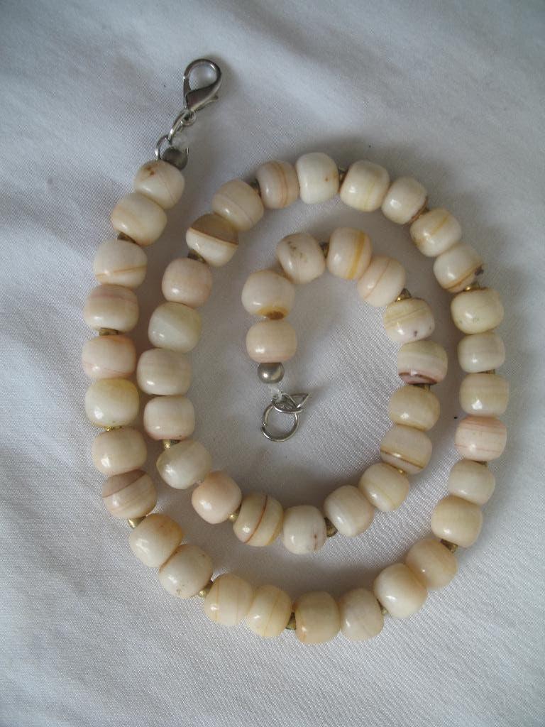 Ketting Kralen Berber Tribal Boho-chic Lichte kleuren Vintag, Ophalen of Verzenden, Overige materialen, Ketting