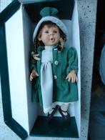 Pop in nostalgische kleding. Irene Pastor Valero. NIEUW, Ophalen, Nieuw, Overige typen