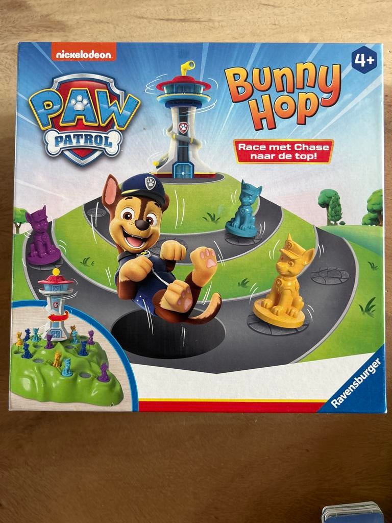 Paw Patrol Bunny Hop Bordspel Ravensburger, Hobby en Vrije tijd, Gezelschapsspellen | Overige, Zo goed als nieuw, Drie of vier spelers