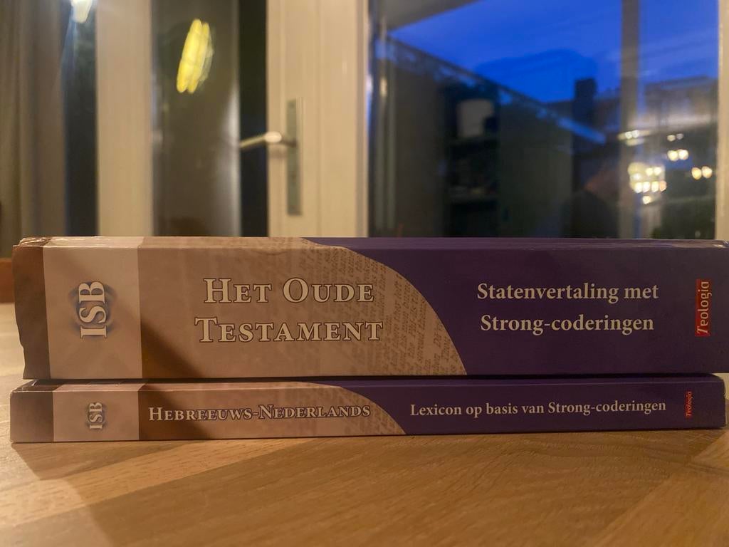 Het Oude Testament en Hebreeuws-Nederlands Lexicon, Ophalen of Verzenden, Gelezen, Christendom | Protestants