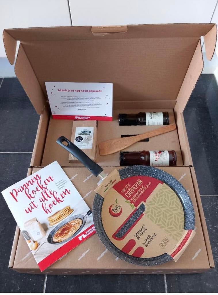 Pannenkoekenset postcodeloterij nieuw!, Overige materialen, Inductieplaat, Nieuw, Pannenset