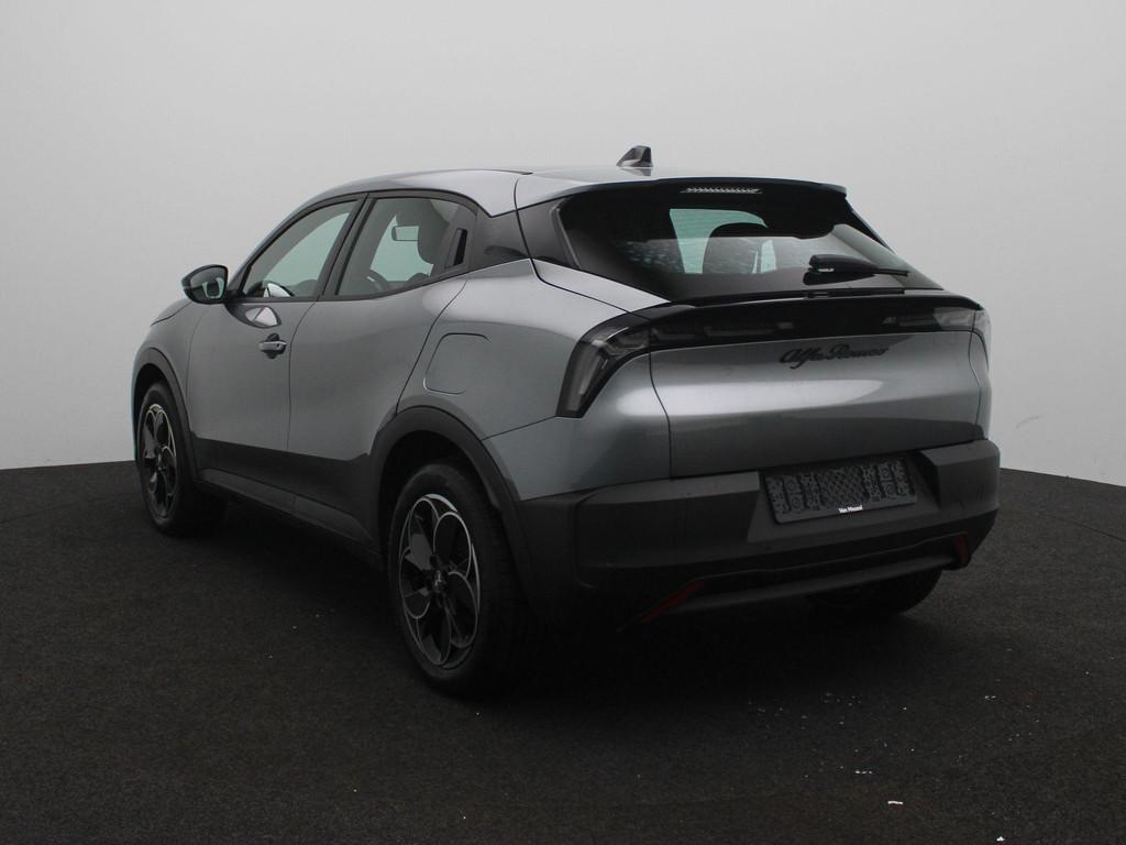 Alfa Romeo Junior Elettrica 54 kWh | Apple Carplay/Android A, Auto's, Alfa Romeo, Stof, Gebruikt, Parkeersensor, SUV of Terreinwagen