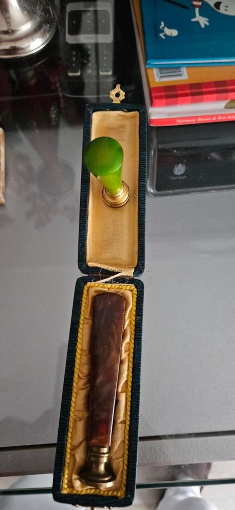 Vintage lakzegel set in originele doos bakaliet, Antiek en Kunst, Antiek | Kantoor en Zakelijk, Ophalen of Verzenden