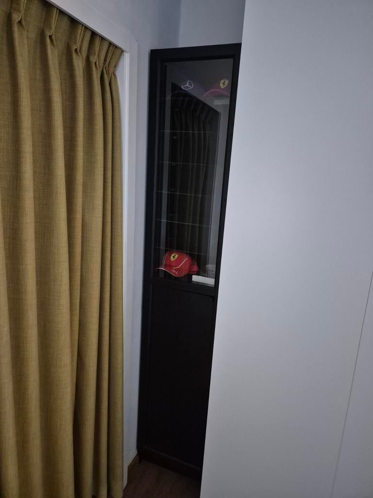 Ikea Billy smal vitrinekast met slot en extra glazen planken, Huis en Inrichting, Ophalen, Minder dan 50 cm, Modern, Functioneel