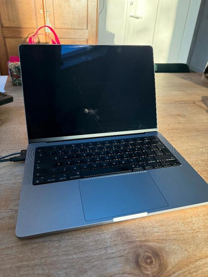 MacBook M1 Pro 32GB 1TB 10 cores - kapot scherm, Computers en Software, Apple Macbooks, Zo goed als nieuw, MacBook Pro, Overige groottes