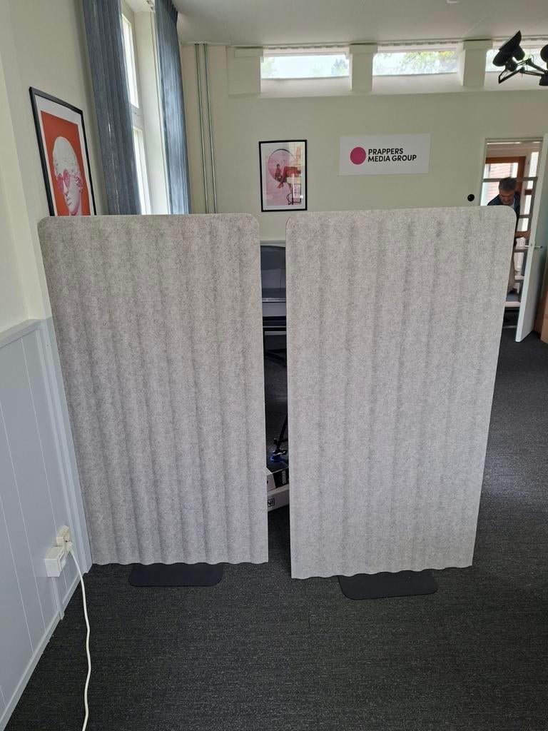 Geluidsscherm 2xgrijs,  viltachtig, poot metaal, Ophalen