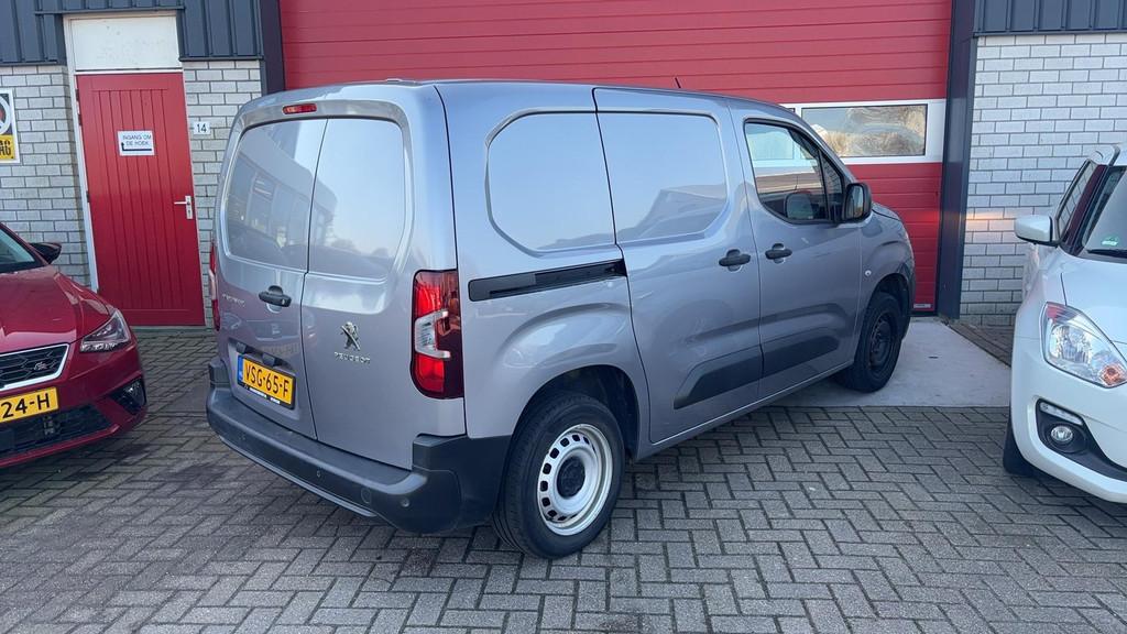 Peugeot Partner 1.5 BlueHDi 100 S&S L1 3 PERS / CARPLAY / NA, Voorwielaandrijving, Gebruikt, Euro 6, Origineel Nederlands