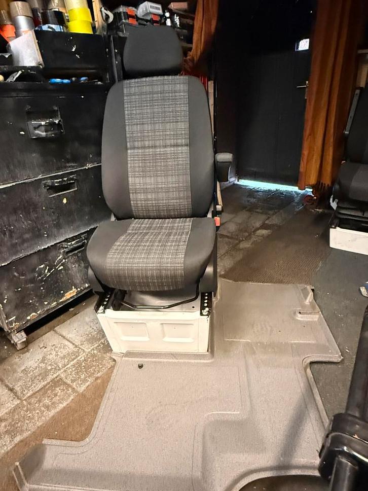 Gave bijrijdersstoel met armleuning voor sprinter 906/crafte, Auto-onderdelen, Interieur en Bekleding, Mercedes-Benz, Volkswagen
