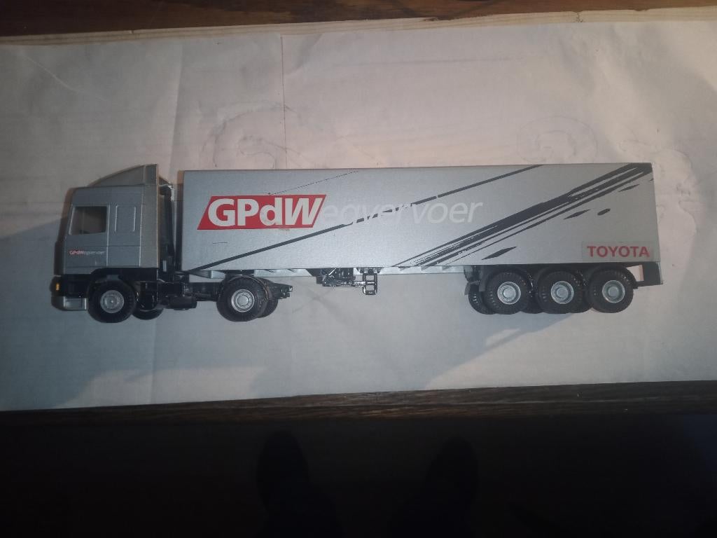 miniateur vrachtwagen, Ophalen of Verzenden, Zo goed als nieuw, Bus of Vrachtwagen, Overige merken