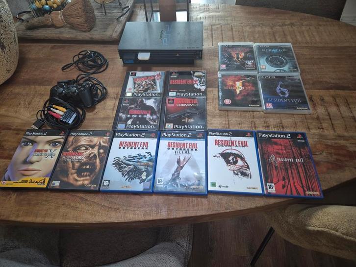 Resident evil, Spelcomputers en Games, Spelcomputers | Sony PlayStation 2, Zo goed als nieuw, Met 1 controller, Ophalen