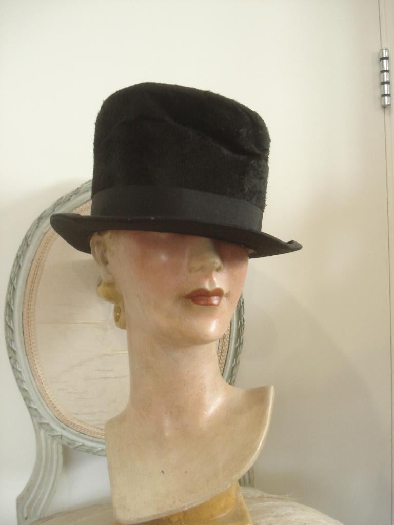 Hoge hoed..., Antiek en Kunst, Verzenden, Dames