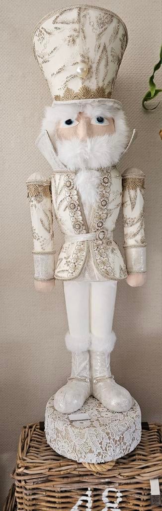 MOOIE GROTE NOTENKRAKER 1M!, Ophalen