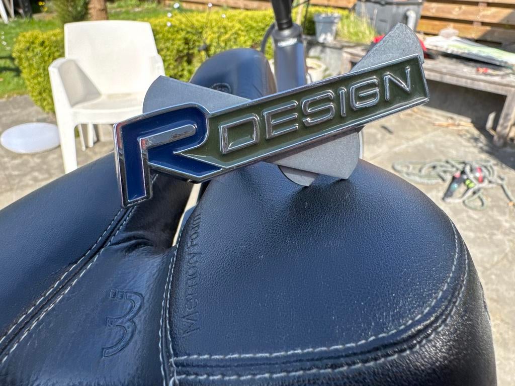 Volvo R design logo, Ophalen of Verzenden
