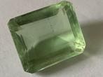 Prachtige Grote groene fluoriet 63,47 crt met certificaat, Ophalen of Verzenden