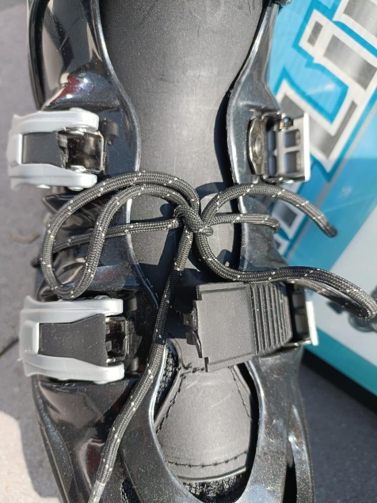 skates mt 40, gratis, defect, Kinderen, Zo goed als nieuw, Inline skates 4 wielen, Ophalen