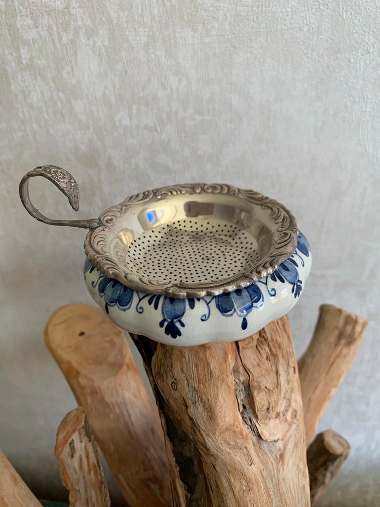 Antiek Delfts Blauw Theezeefje - Handgeschilderd Holland, Ophalen of Verzenden