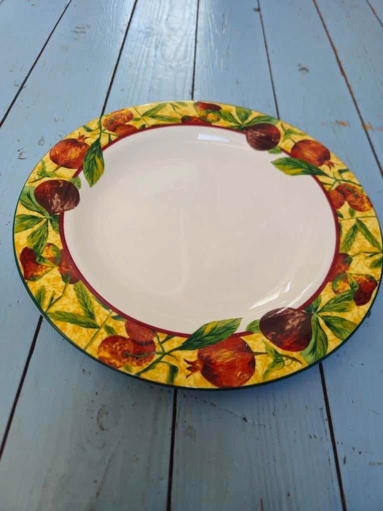 2 Royal Doulton Augustine dinerborden (27cm) fruitdecor, Ophalen of Verzenden, Zo goed als nieuw, Bord(en), Overige stijlen