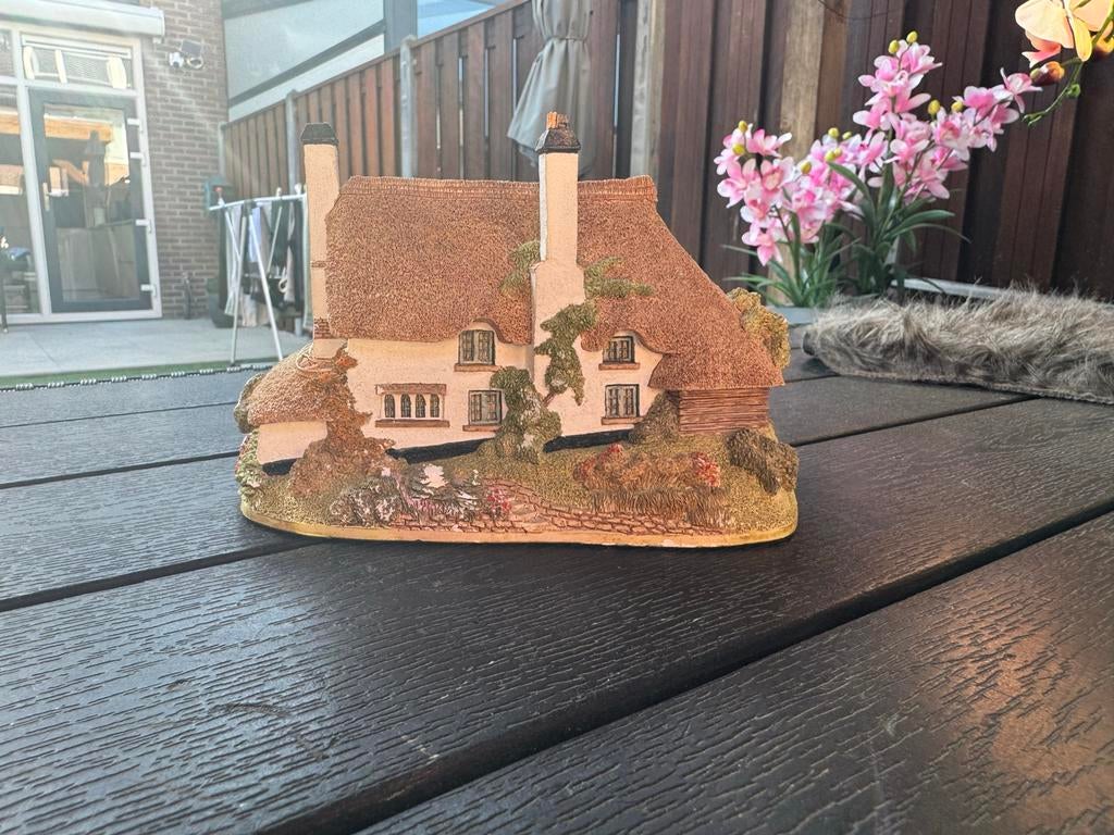 Lilliput Lane Periwinkle Cottage - Engelse Collectie, Verzamelen, Beelden en Beeldjes, Ophalen, Zo goed als nieuw, Overige typen