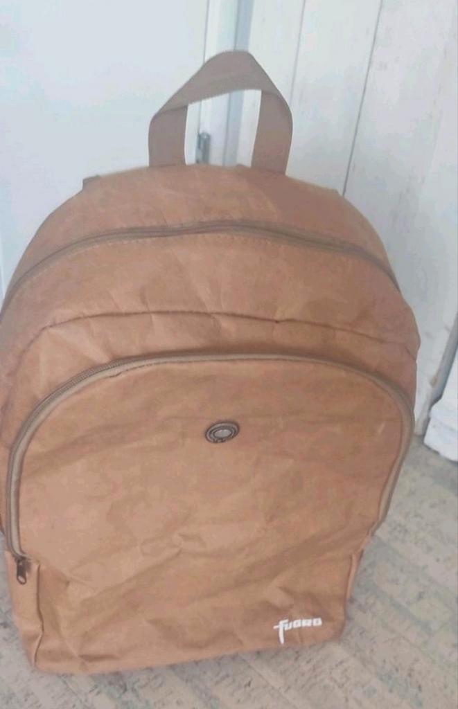 Fugro duurzame bruine rugzak 20 x 35 x 45 cm, Sieraden, Tassen en Uiterlijk, Tassen | Reistassen en Weekendtassen, Zo goed als nieuw