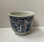 Prachtige Delftsblauwe bloempot van Petrus Ragout Maastricht, Tuin en Terras, Bloempotten, Ophalen, Rond, Binnen, Zo goed als nieuw