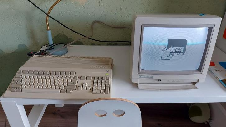 Amiga 500 met Commodore 1084S monitor en kabels, Computers en Software, Vintage Computers, Ophalen