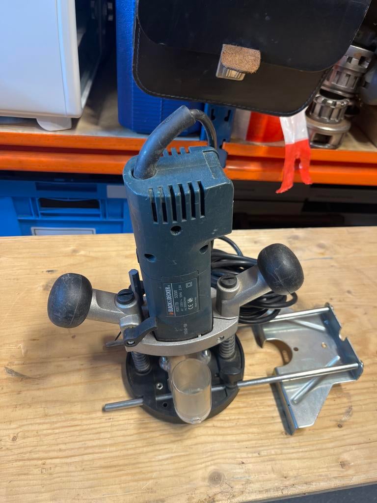 Black & Decker bovenfrees KW779 500W, Ophalen of Verzenden, Gebruikt, Elektrisch, Bovenfrees