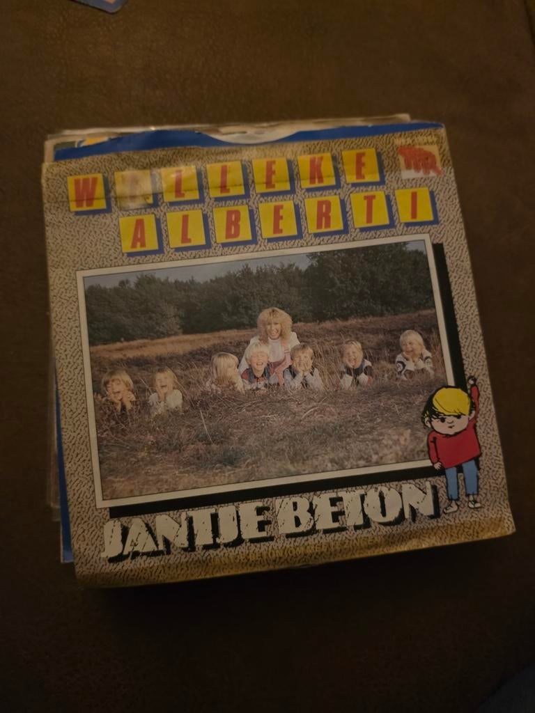 Willeke Alberti - Janie Beton Vinyl Single, Ophalen of Verzenden, Gebruikt, Levenslied of Smartlap