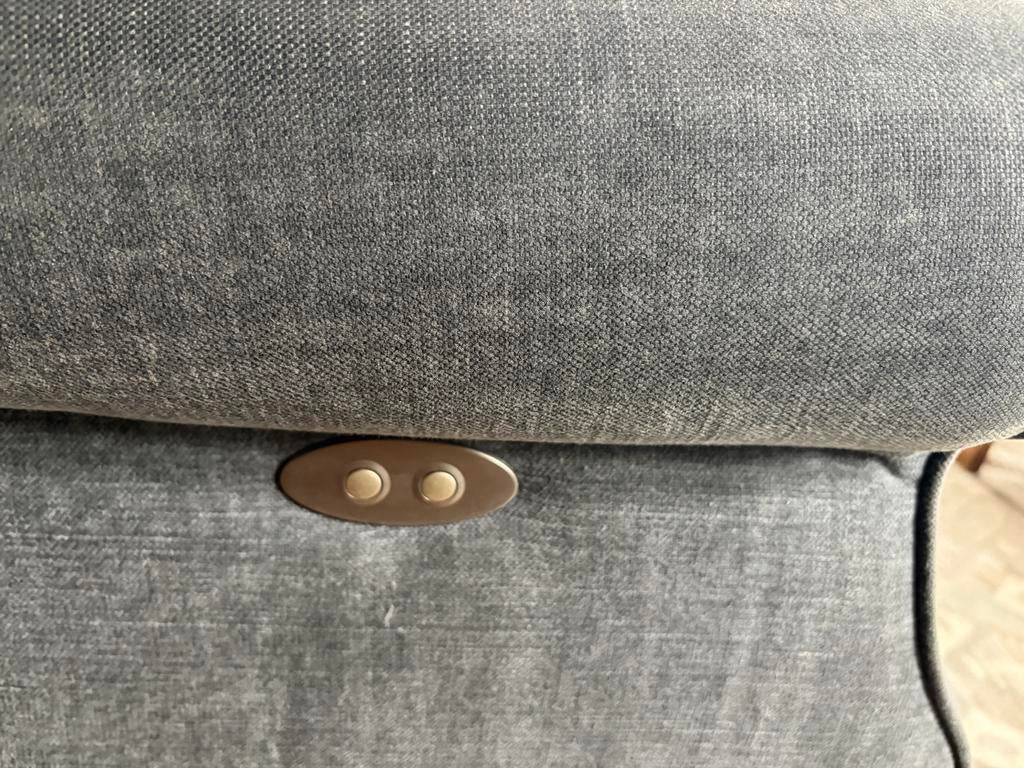 Grijze relax fauteuil met elektrische bediening, Huis en Inrichting, Fauteuils, Ophalen, Gebruikt, Stof, 75 tot 100 cm