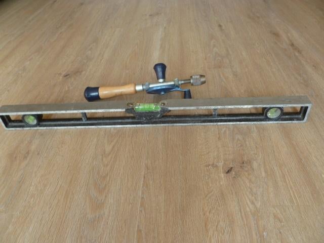Waterpas, lange + (vintage) handboor., Antiek en Kunst, Ophalen of Verzenden