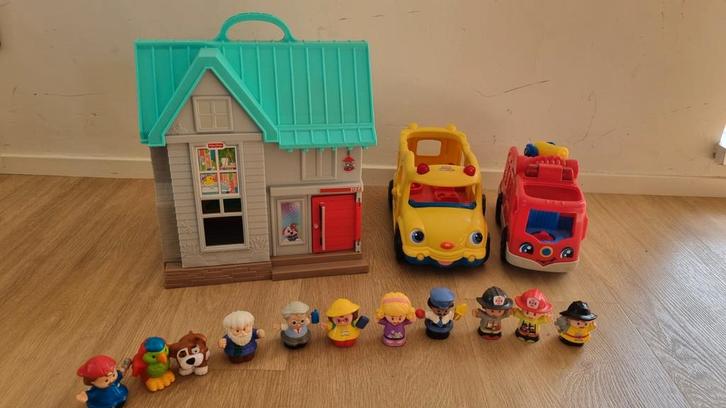 Little people fisher price huis brandweerauto en schoolbus, Kinderen en Baby's, Speelgoed | Fisher-Price, Speelset, Ophalen