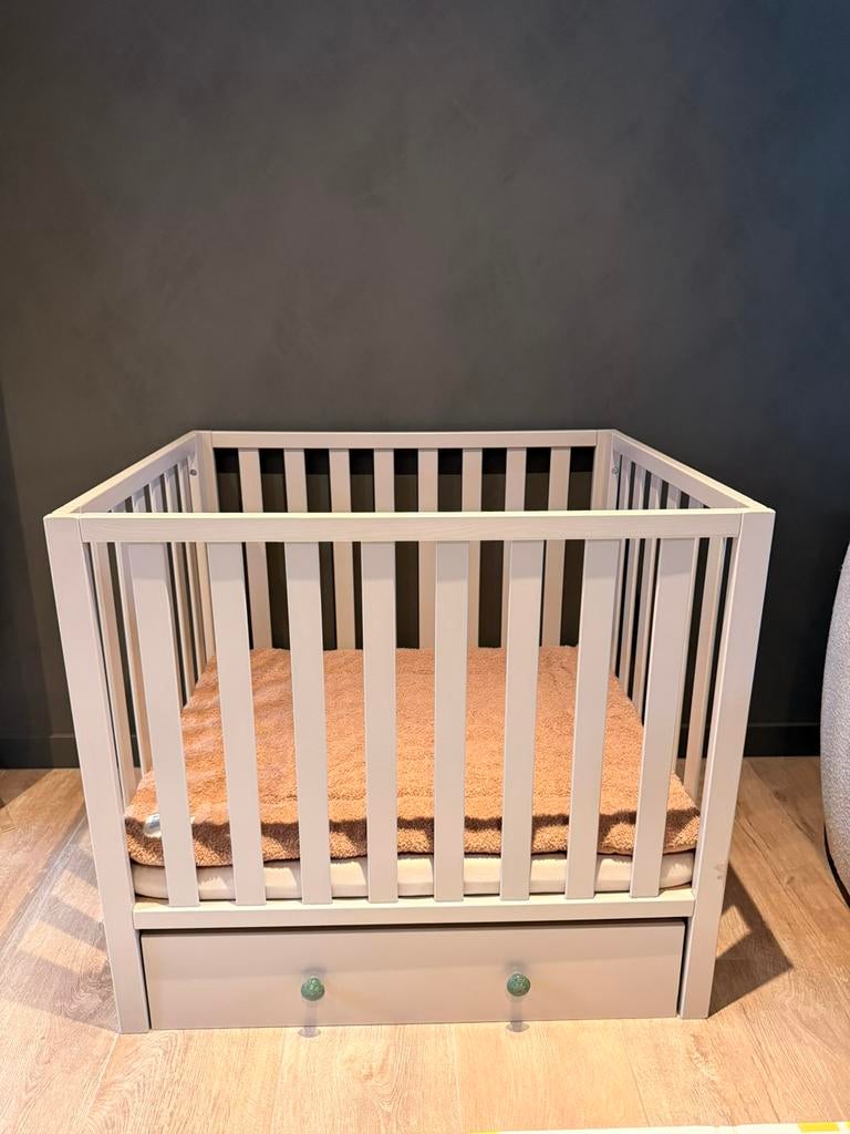 Box met lade - Kleur sand, Kinderen en Baby's, Boxen, Ophalen, Zo goed als nieuw, Rechthoekig, Lade