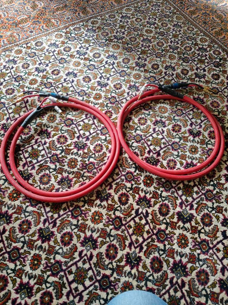 Vingerdikke kwaliteits luidsprekerkabels 2x2 meter, Ophalen of Verzenden, Zo goed als nieuw, 2 tot 5 meter, Luidsprekerkabel