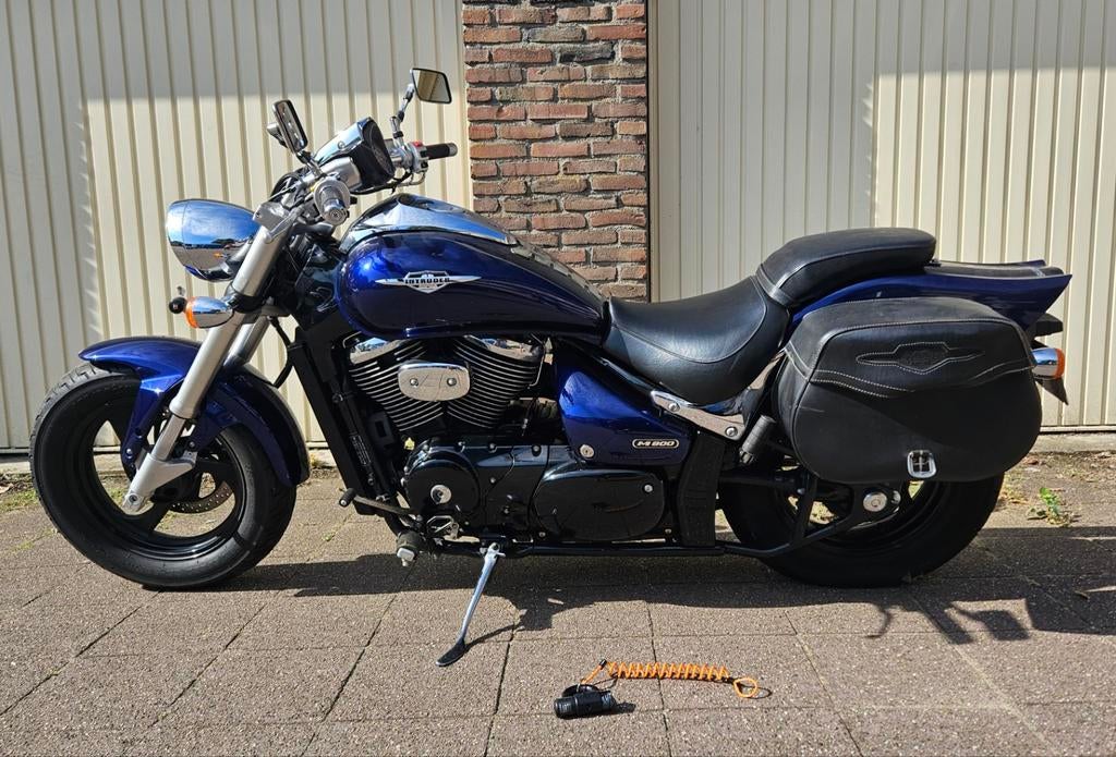 **Te koop: stoere Suzuki Intruder VZ800!!**, Motoren, Motoren | Suzuki, 2 cilinders, Chopper, Particulier, Meer dan 35 kW
