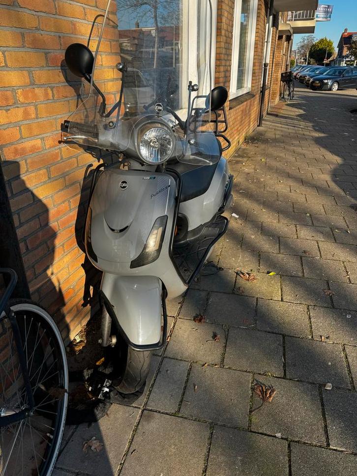 Sym Fiddle 2 - Mooie Grijze Scooter met Accessoires, Fietsen en Brommers, Snorfietsen en Snorscooters, Gebruikt, SYM, Benzine
