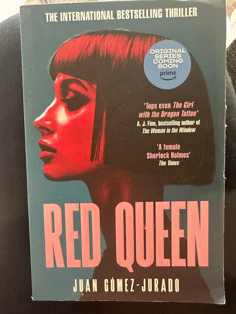 Red Queen - Juan Gómez-Jurado (Thriller), Boeken, Thrillers, Zo goed als nieuw, Europa overig, Ophalen of Verzenden