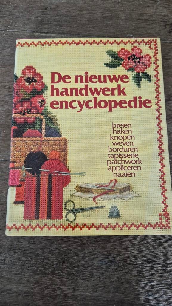 De nieuwe handwerk encyclopedie, Boeken, Ophalen of Verzenden, Dieren