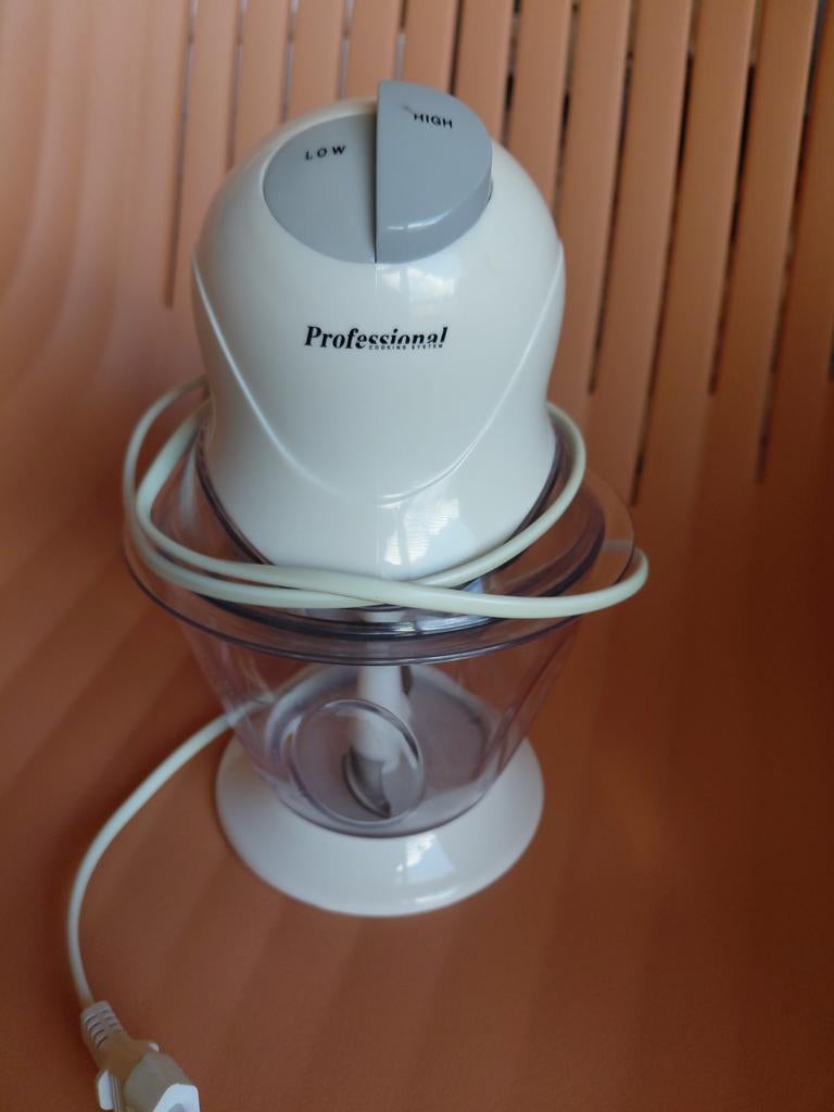 Hakmolentje, Witgoed en Apparatuur, Keukenmixers, Gebruikt, Minder dan 1 liter, 2 snelheden, Ophalen of Verzenden