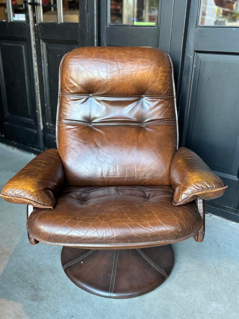 Vintage Retro Draaifauteuil Bruin Leer, Huis en Inrichting, Fauteuils, Gebruikt, Retro Vintage, Thams, 75 tot 100 cm