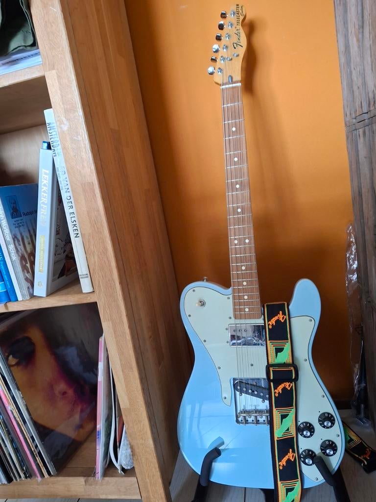 Fender telecaster vintera 1 70ies, Muziek en Instrumenten, Snaarinstrumenten | Gitaren | Elektrisch, Ophalen, Zo goed als nieuw