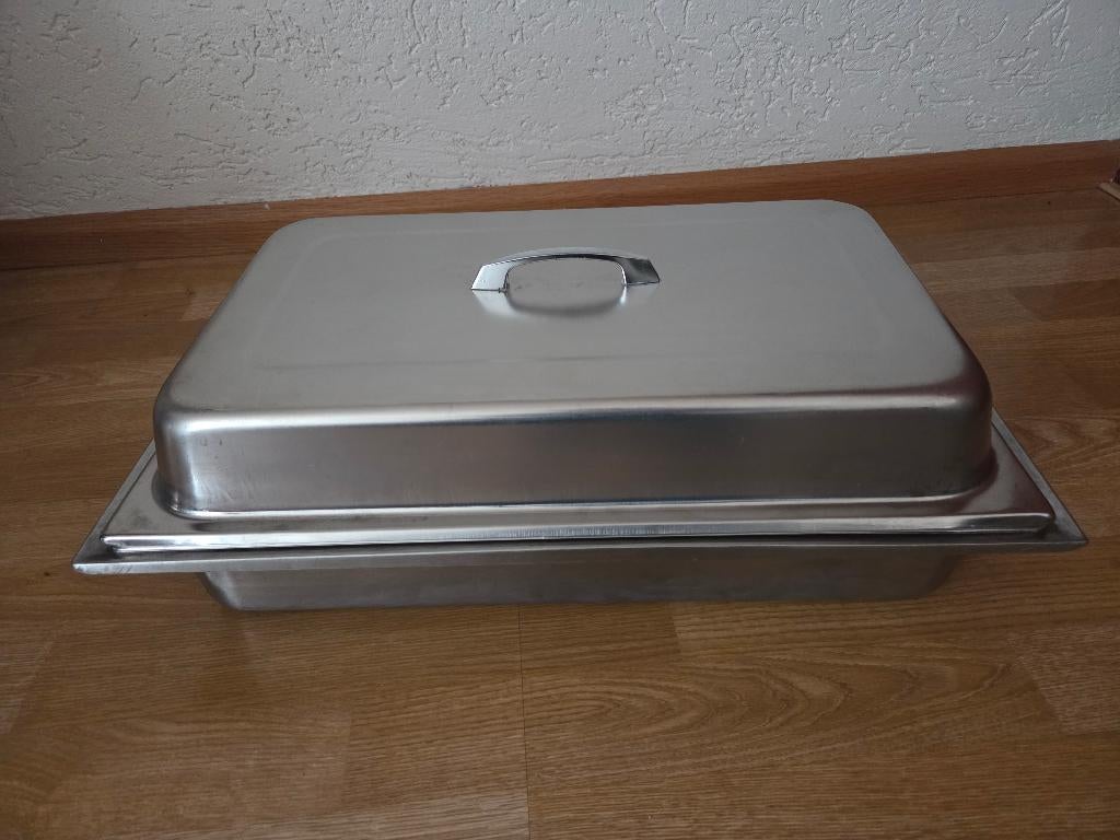 Chafing dish / warmhoudbak- inclusief deksel en 1 grote bak, Overige typen, Ophalen of Verzenden, Gebruikt, Metaal