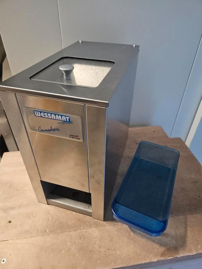 Wessamat IJscrusher C103, 3 kg/min met 1 kg voorraadbak zgan, Ophalen of Verzenden, Zo goed als nieuw