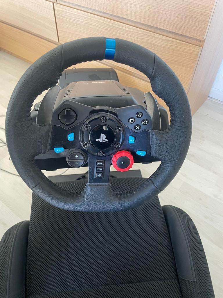 Logitech stuur en playseat ps5, Ophalen, Zo goed als nieuw