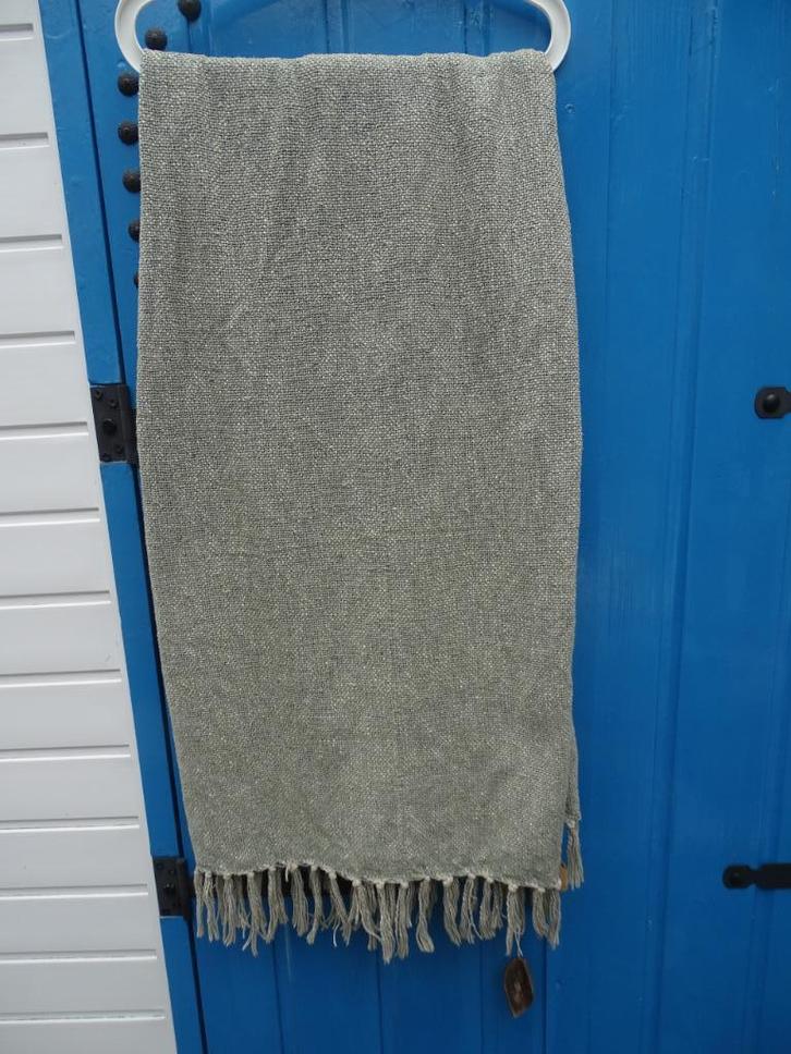 WOONPLAID-WOONKLEED-GROENGRIJS- 125 CM X 180 CM, Huis en Inrichting, Stoffering | Tapijten en Kleden, Zo goed als nieuw, 100 tot 150 cm