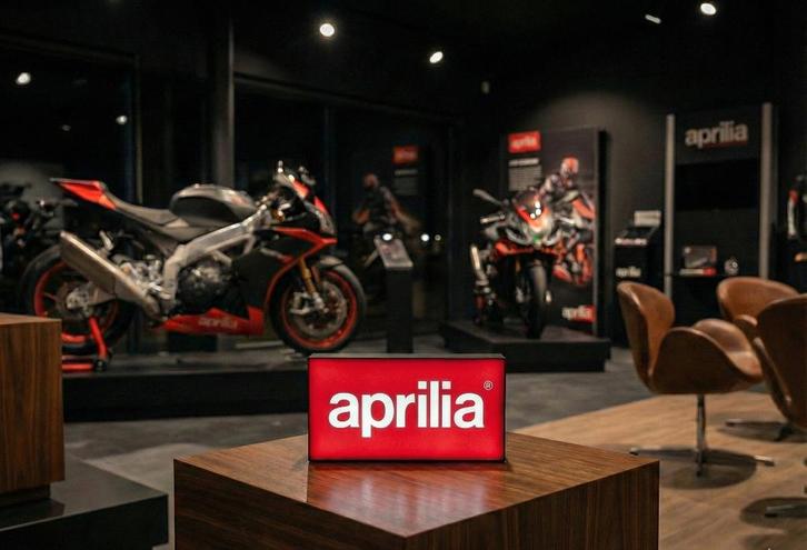Lightbox/lichtbak Aprilia, Fietsen en Brommers, Scooters | Aprilia, Nieuw, Overige modellen, Benzine, Ophalen of Verzenden
