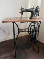 Antieke Singer Naaimachine met Tafel, Ophalen