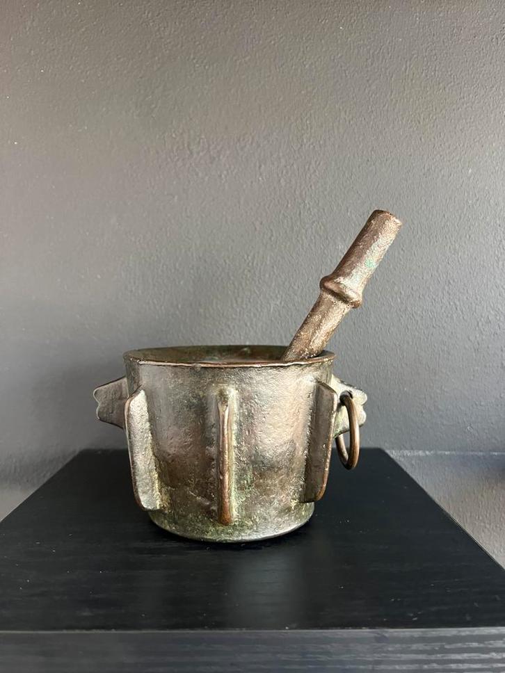 14e-15e Eeuwse Hispano-Moorse Mortier met Stamper, Antiek en Kunst, Antiek | Koper en Brons, Brons, Ophalen of Verzenden