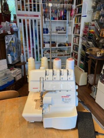 Bernina 1110D overlockmachine - TOPMACHINE!!! beschikbaar voor biedingen